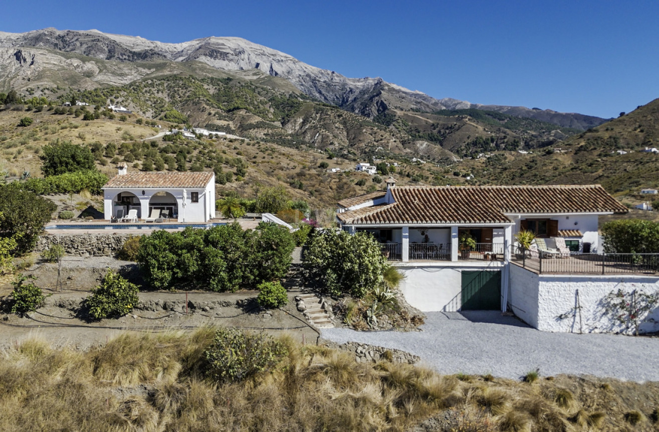 Resale - Villa - Canillas de Aceituno - Inland