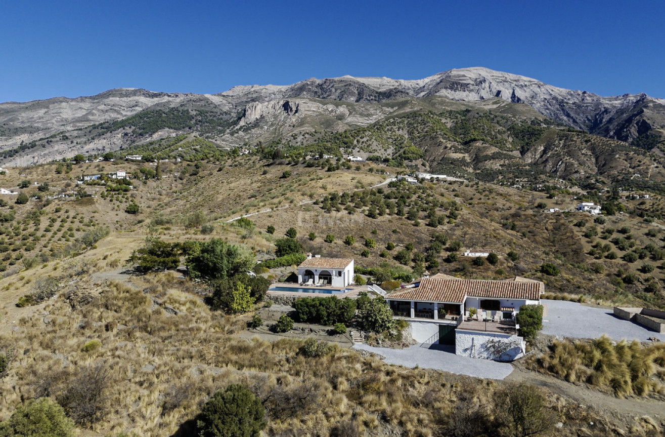 Resale - Villa - Canillas de Aceituno - Inland
