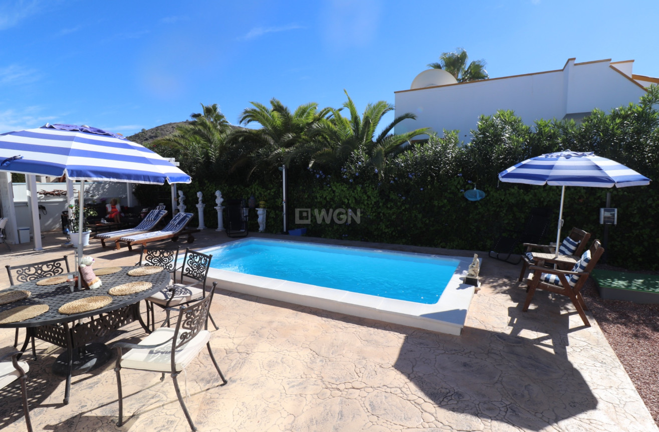 Odsprzedaż - Villa - Hondón de las Nieves - Inland