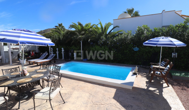 Odsprzedaż - Villa - Hondón de las Nieves - Inland