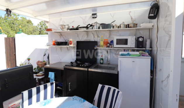 Odsprzedaż - Villa - Hondón de las Nieves - Inland