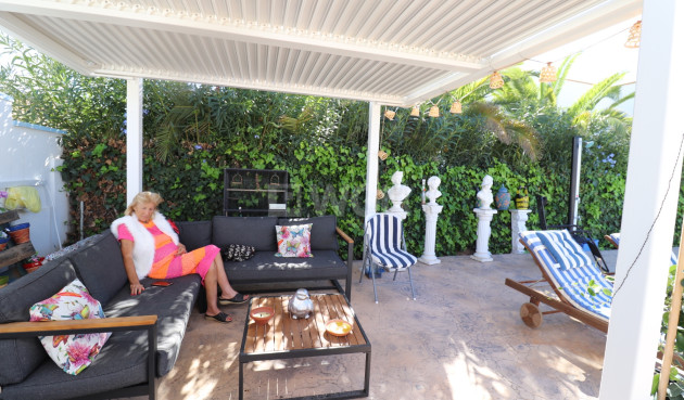 Odsprzedaż - Villa - Hondón de las Nieves - Inland