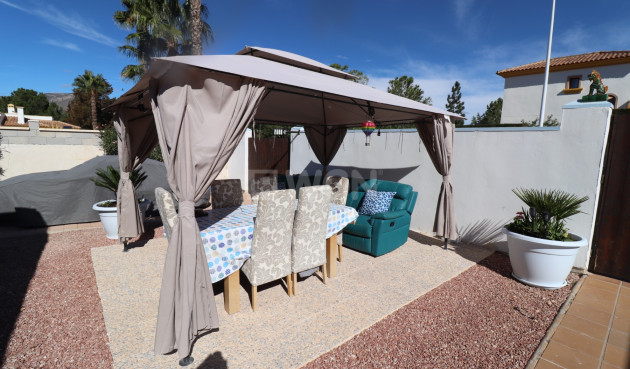 Odsprzedaż - Villa - Hondón de las Nieves - Inland