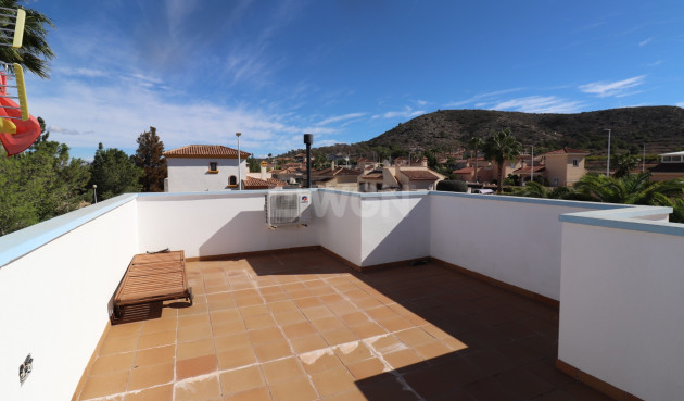 Odsprzedaż - Villa - Hondón de las Nieves - Inland