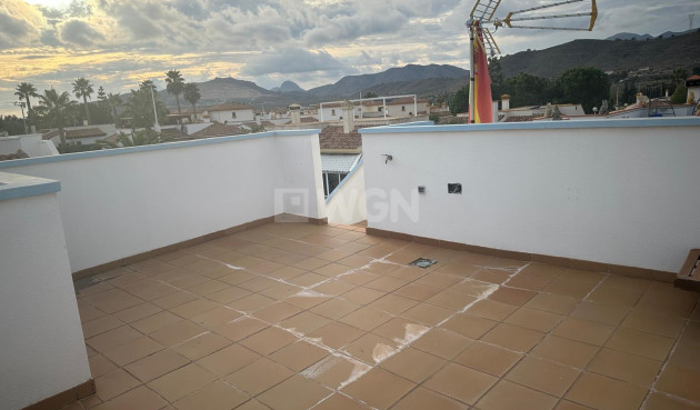 Odsprzedaż - Villa - Hondón de las Nieves - Inland