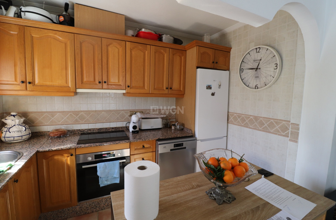 Odsprzedaż - Villa - Hondón de las Nieves - Inland