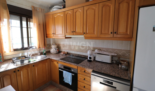 Odsprzedaż - Villa - Hondón de las Nieves - Inland