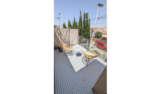 Odsprzedaż - Villa - Lo Pagan - LA PUNTICA