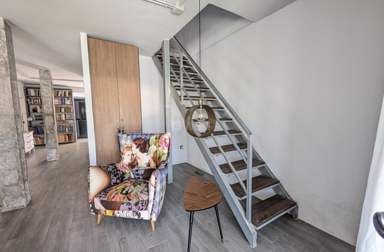 Odsprzedaż - Villa - Lo Pagan - LA PUNTICA