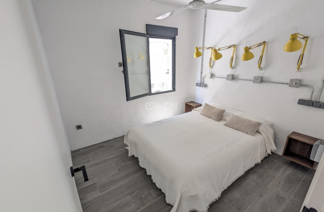 Odsprzedaż - Villa - Lo Pagan - LA PUNTICA