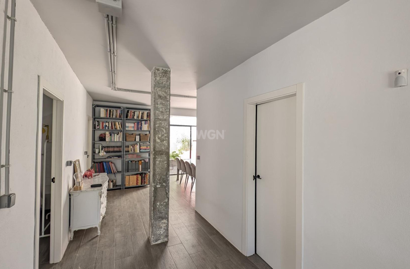 Odsprzedaż - Villa - Lo Pagan - LA PUNTICA