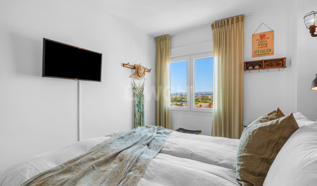 Odsprzedaż - Mieszkanie w bloku - Torrevieja - Costa Blanca