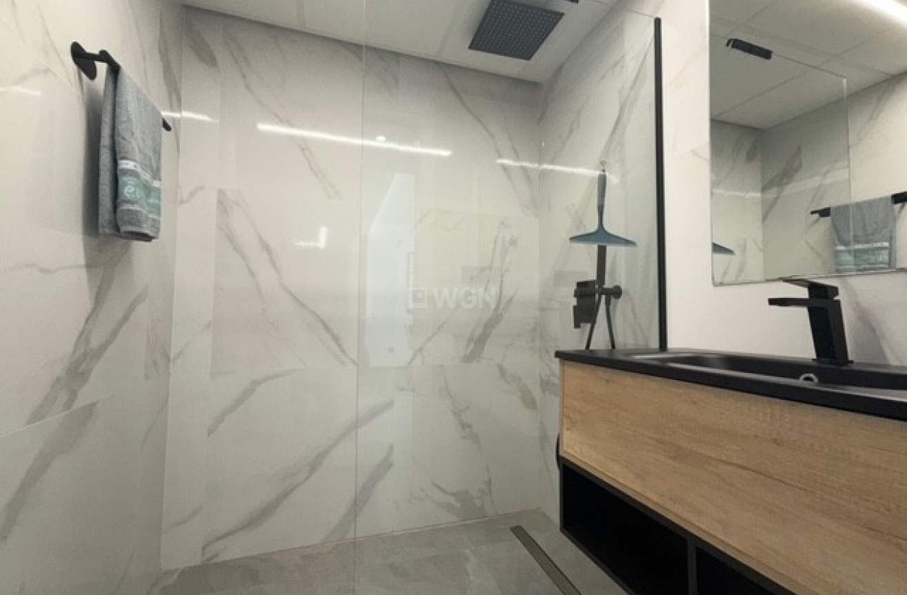 Resale - Apartment / flat - Guardamar del Segura - Costa Blanca