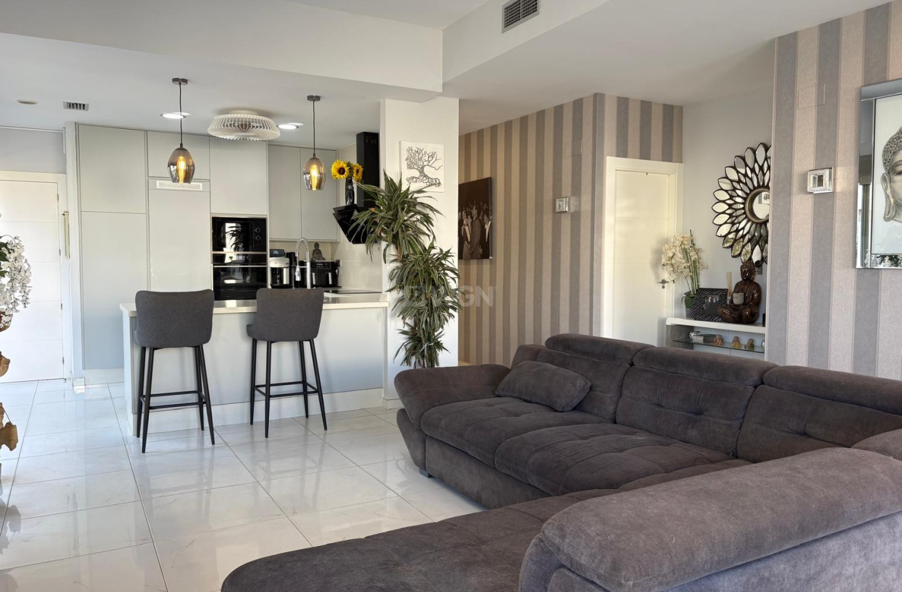 Resale - Villa - Orihuela Costa - Costa Blanca