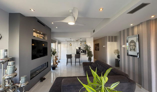 Resale - Villa - Orihuela Costa - Costa Blanca