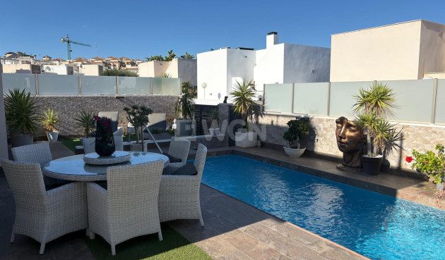 Resale - Villa - Orihuela Costa - Costa Blanca