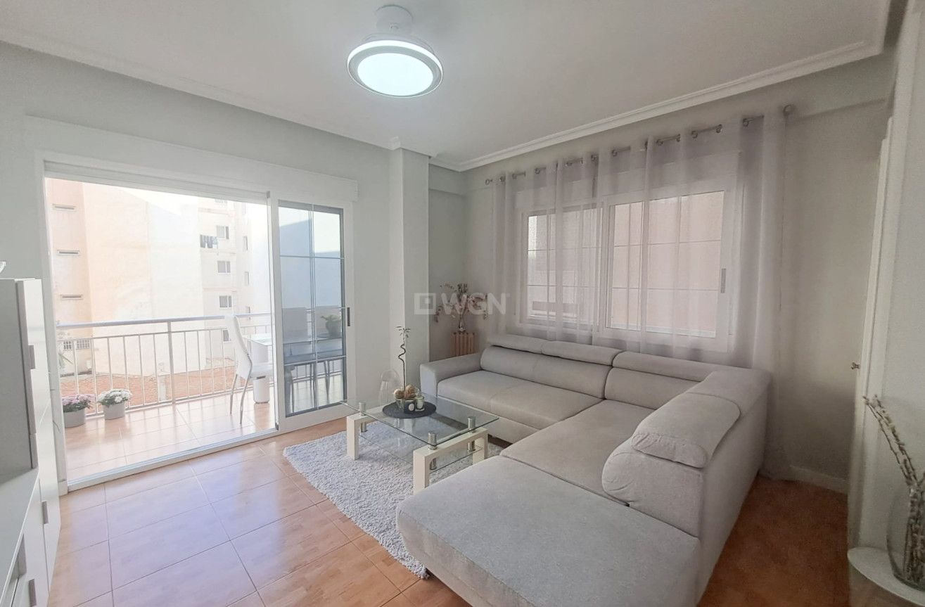 Resale - Apartment / flat - Torrevieja - Costa Blanca