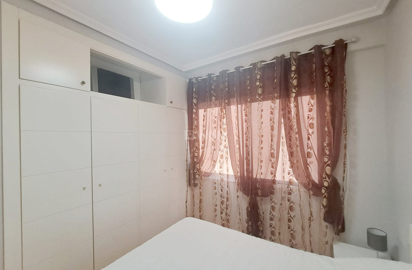 Resale - Apartment / flat - Torrevieja - Costa Blanca