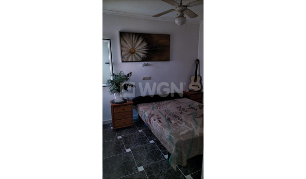 Resale - Apartment / flat - Torrevieja - La Mata