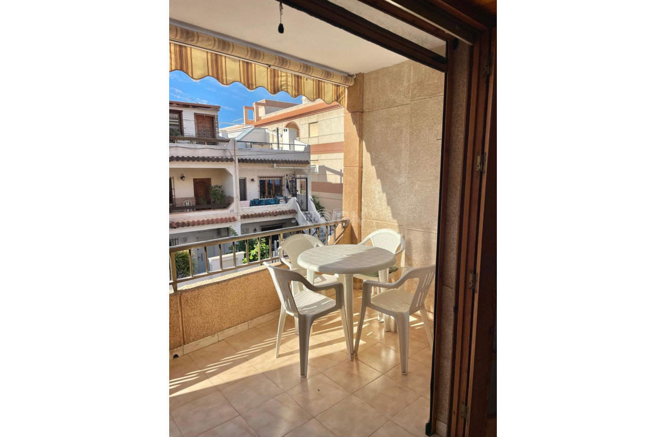 Resale - Apartment / flat - Torrevieja - Playa de los Locos