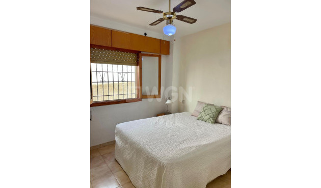 Resale - Apartment / flat - Torrevieja - Playa de los Locos