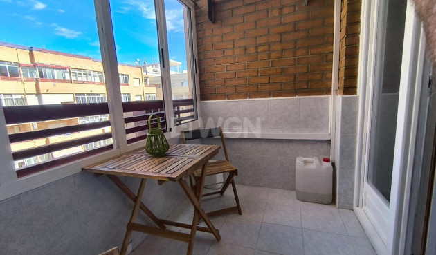 Odsprzedaż - Mieszkanie w bloku - Torrevieja - El Molino