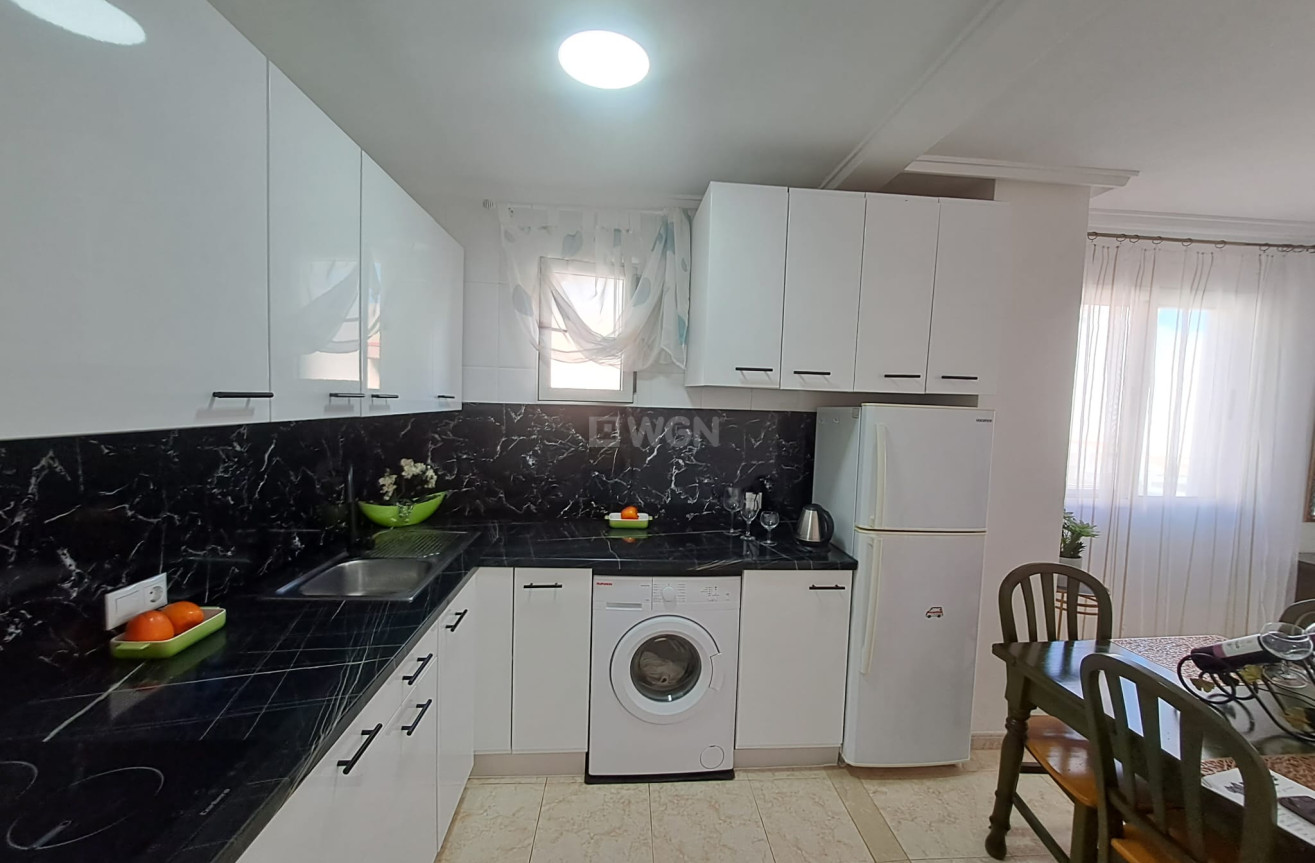 Odsprzedaż - Mieszkanie w bloku - Torrevieja - Costa Blanca