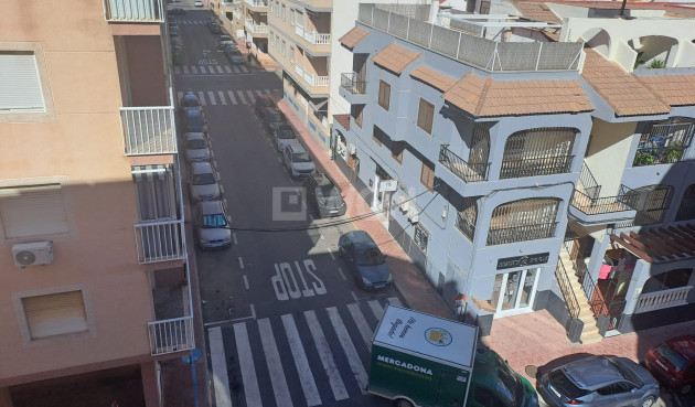 Odsprzedaż - Mieszkanie w bloku - Torrevieja - Costa Blanca