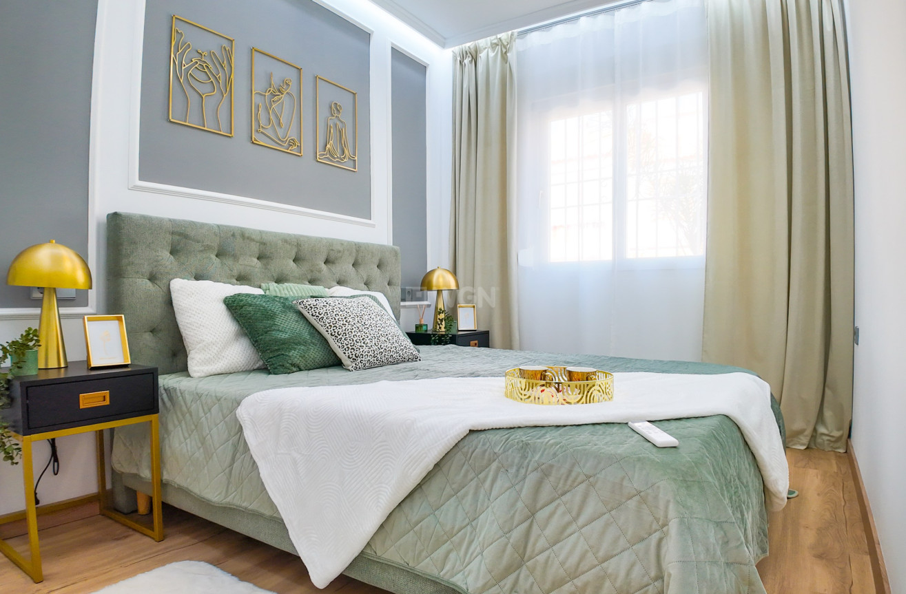 Odsprzedaż - Bungalow - Torrevieja - Costa Blanca