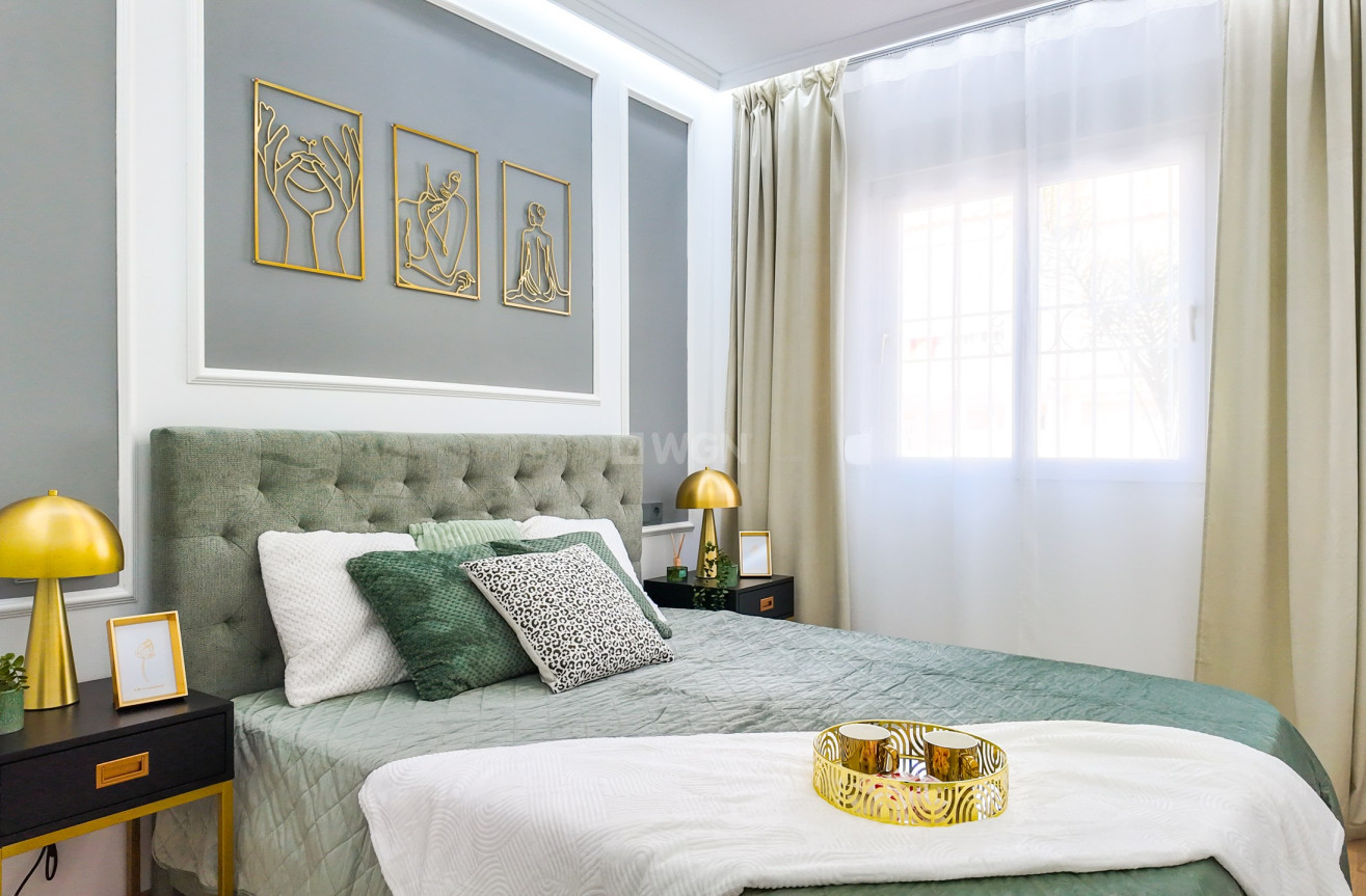 Odsprzedaż - Bungalow - Torrevieja - Costa Blanca