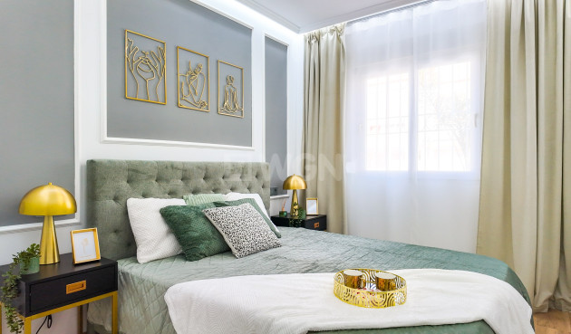 Odsprzedaż - Bungalow - Torrevieja - Costa Blanca