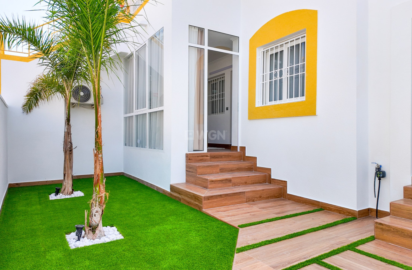 Odsprzedaż - Bungalow - Torrevieja - Costa Blanca