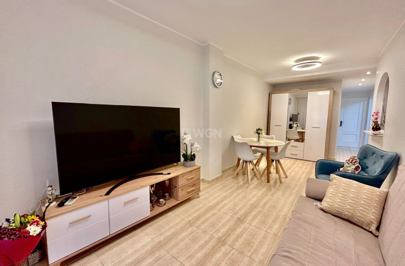 Resale - Apartment / flat - Torrevieja - Costa Blanca