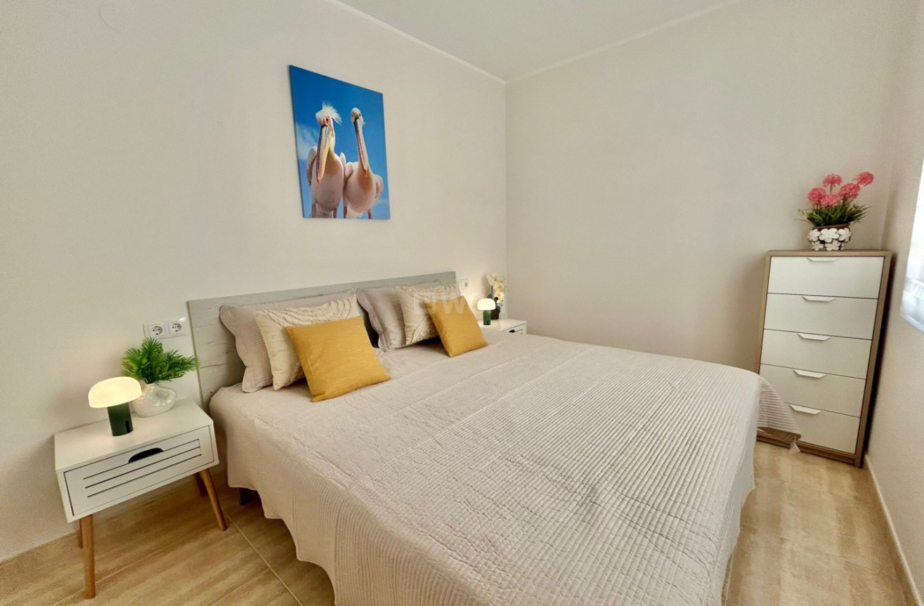 Resale - Apartment / flat - Torrevieja - Costa Blanca