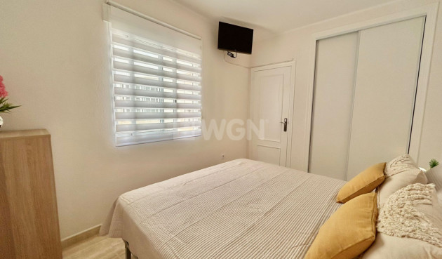 Resale - Apartment / flat - Torrevieja - Costa Blanca