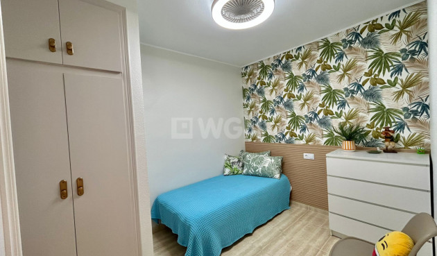 Resale - Apartment / flat - Torrevieja - Costa Blanca