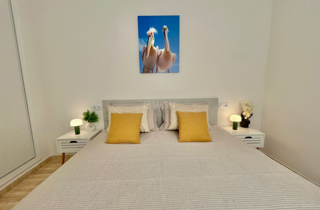 Resale - Apartment / flat - Torrevieja - Costa Blanca