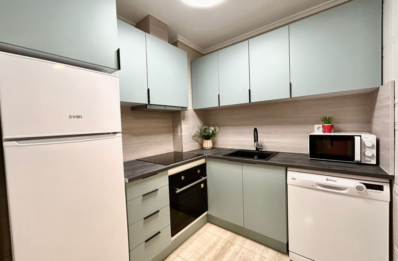 Resale - Apartment / flat - Torrevieja - Costa Blanca