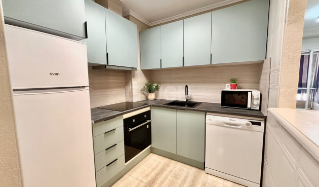 Resale - Apartment / flat - Torrevieja - Costa Blanca