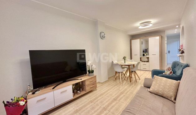 Resale - Apartment / flat - Torrevieja - Costa Blanca