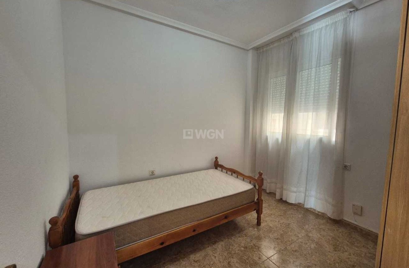 Resale - Apartment / flat - Torrevieja - Costa Blanca