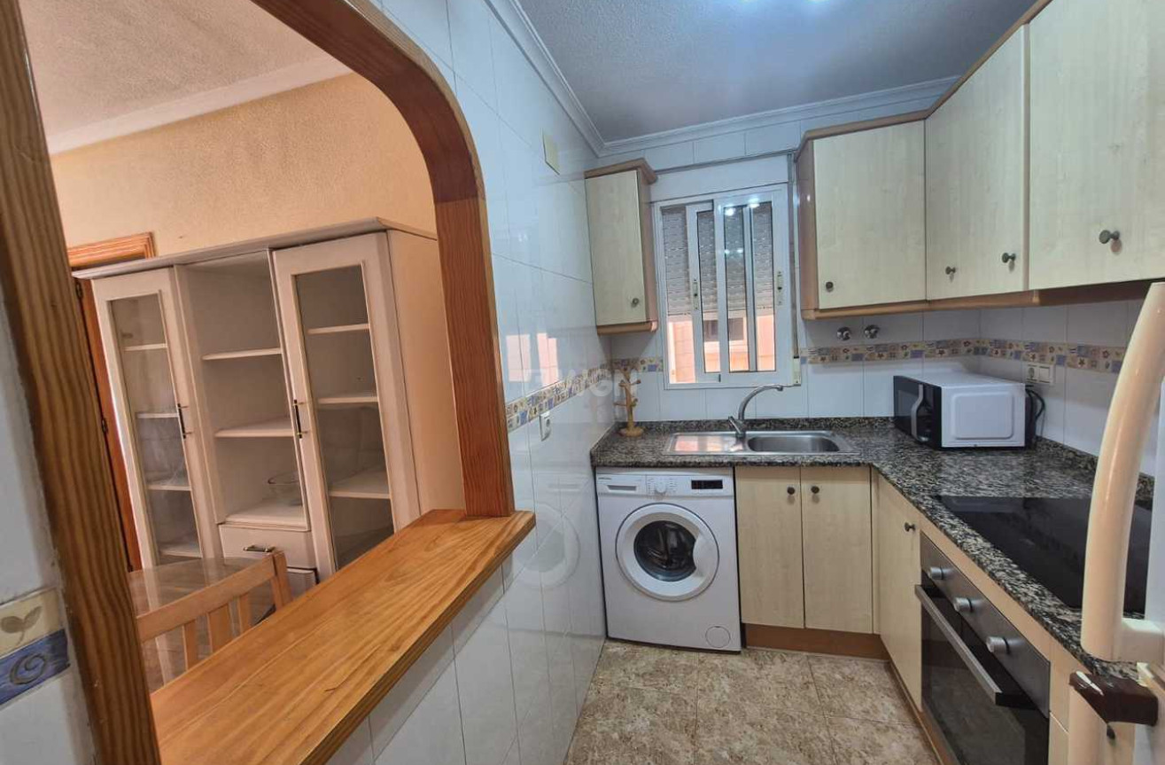 Resale - Apartment / flat - Torrevieja - Costa Blanca