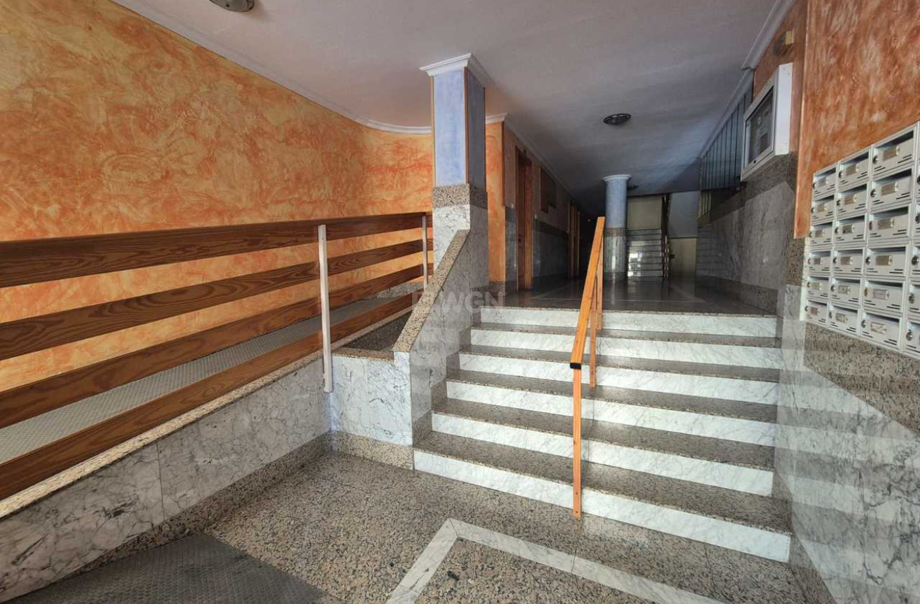 Resale - Apartment / flat - Torrevieja - Costa Blanca