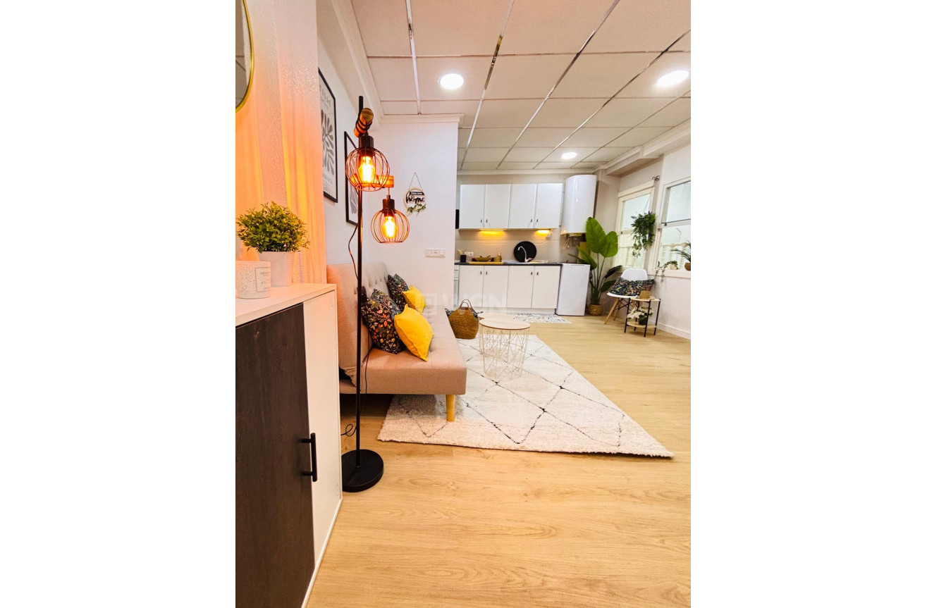 Reventa - Apartamento / piso - Torrevieja - Costa Blanca