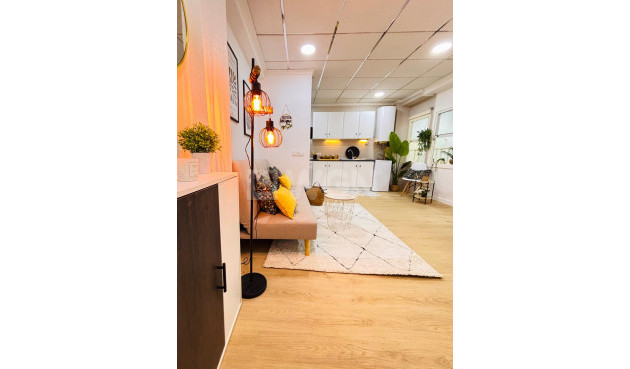 Reventa - Apartamento / piso - Torrevieja - Costa Blanca