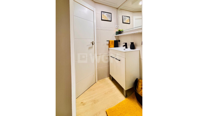 Reventa - Apartamento / piso - Torrevieja - Costa Blanca