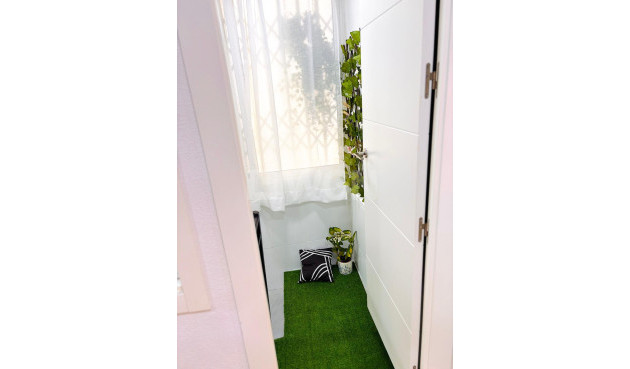 Reventa - Apartamento / piso - Torrevieja - Costa Blanca