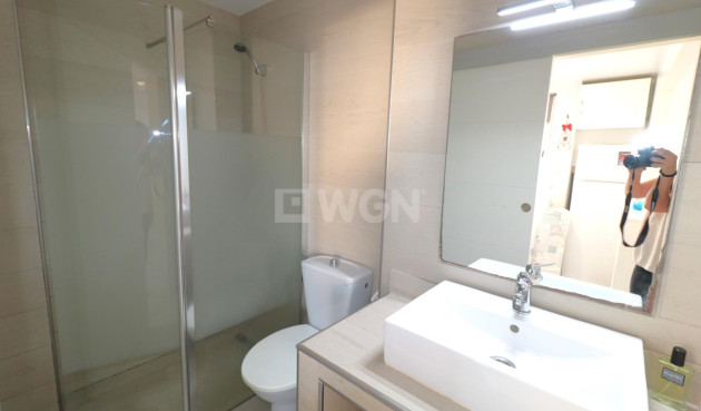 Resale - Apartment / flat - Torrevieja - Playa De Los Naufragos