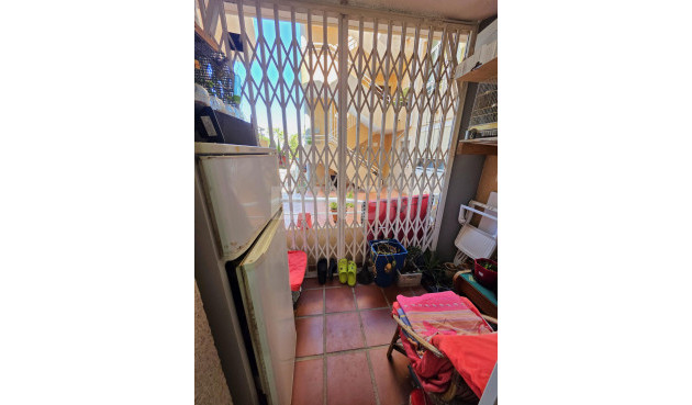 Resale - Apartment / flat - Torrevieja - Los Frutales