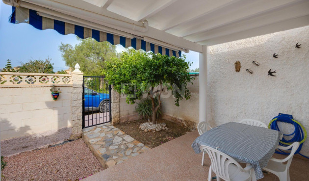 Resale - Villa - Orihuela Costa - La Florida